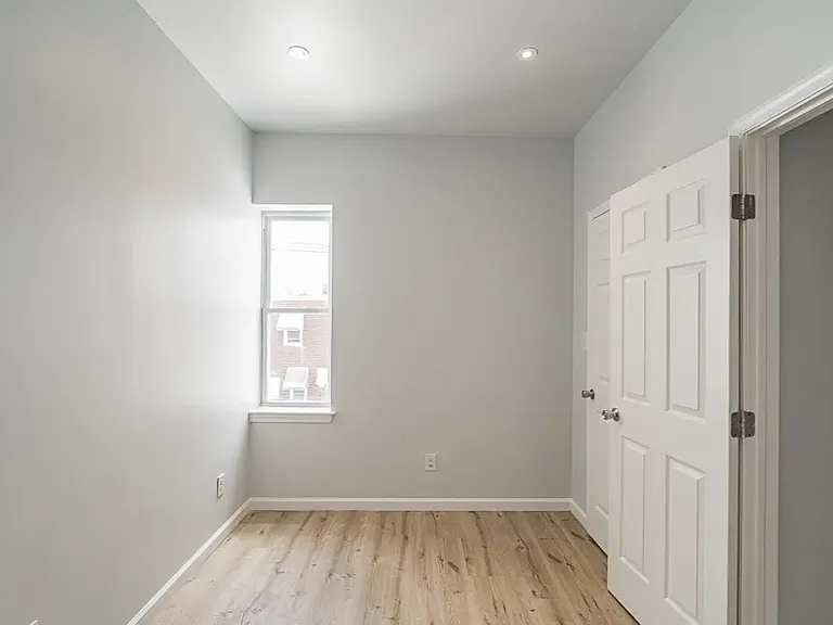 1239 N Frazier St #1 — Photo 15