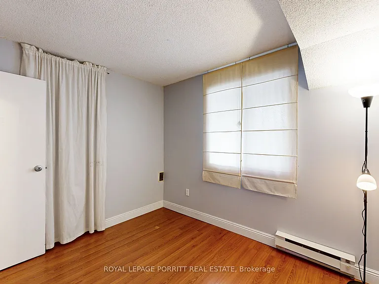 3835 Lake Shore Blvd W #104 — Photo 29