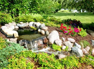 70 Danada Dr, Wheaton, IL 60189