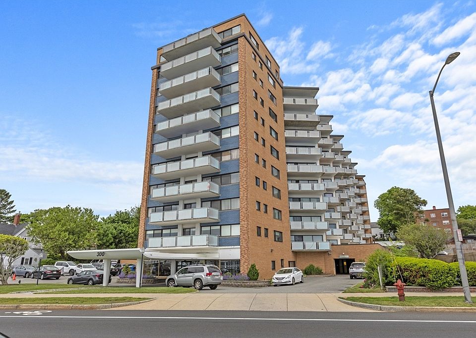 1st image of 300 Lynn Shore Dr APT 607