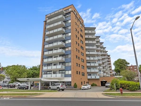300 Lynn Shore Dr APT 607, Lynn, MA 01902