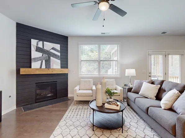 1103 Black Oak Dr, Murfreesboro, TN 37128