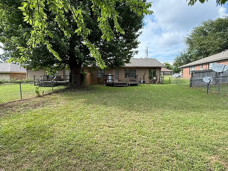 1629 Susan Dr — Photo 25