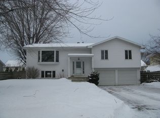 815 Lakeview Dr, La Crosse, WI 54603