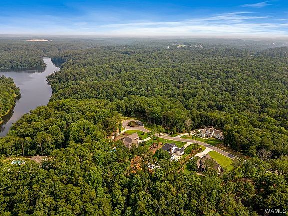 4th image of 3190 Nicol Point Way NE #18