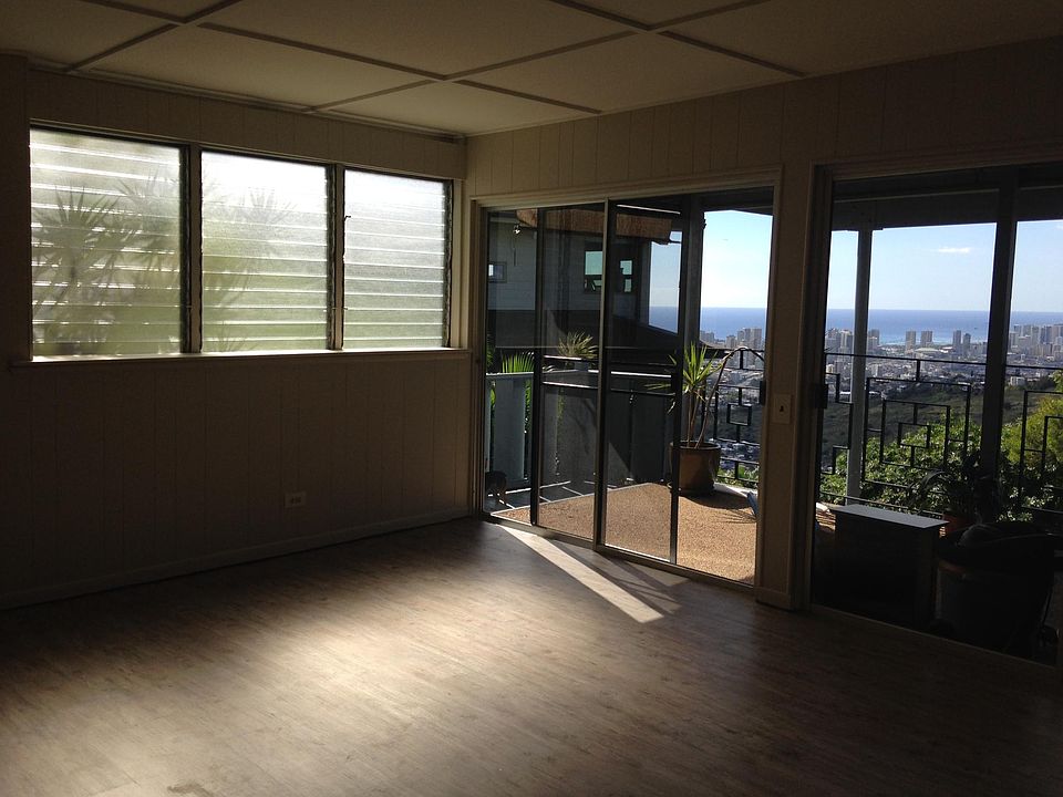 1st image of 4662 Sierra Dr