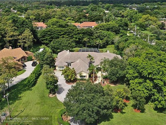4th image of 6457 NW 72nd Way