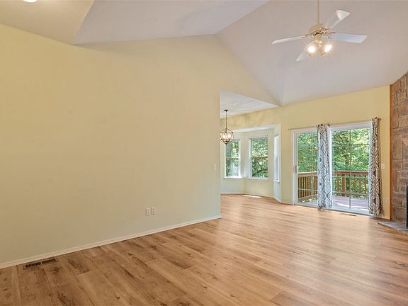 5th image of 8 Syston Ln