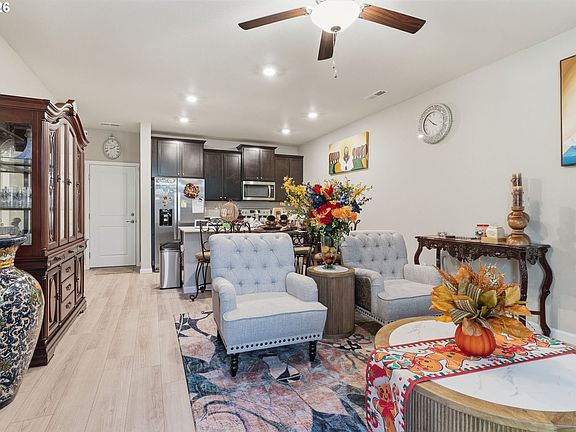 3rd image of 15505 NE 72nd Way
