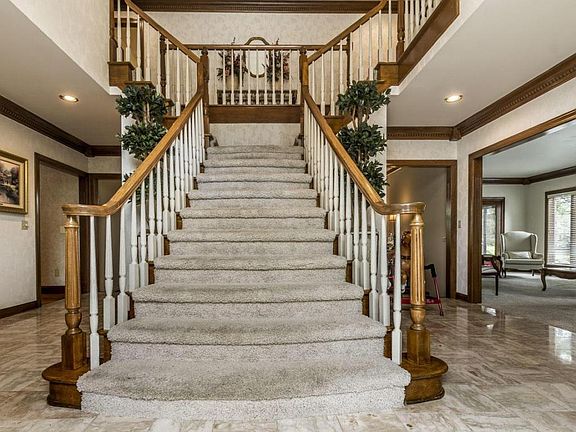 5th image of 6286 Memorial Dr