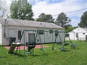 4th image of 9711 Waterbury Dr
