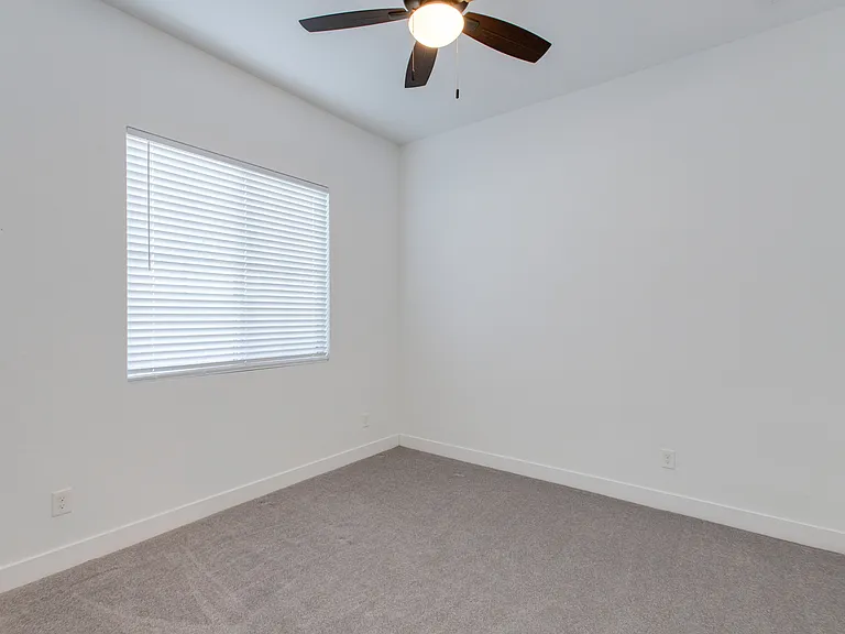 Guest Bedroom (Bedroom 4)