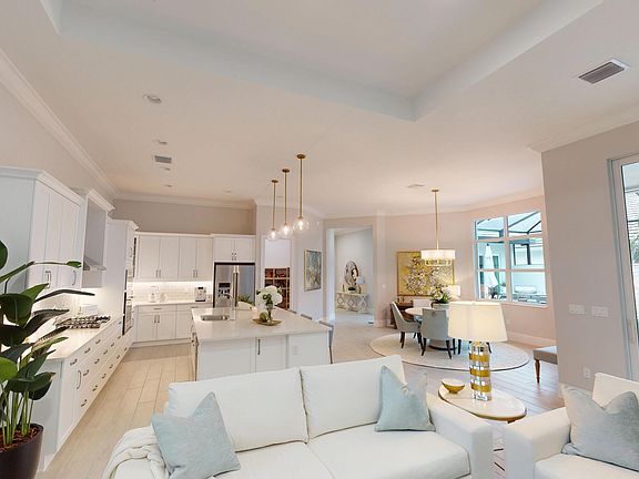 Great Room Dahlia 21