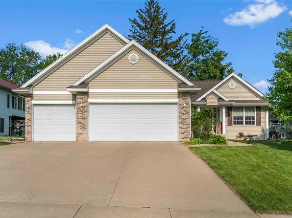 1706 Hughes Cir SW, Cedar Rapids, IA 52404