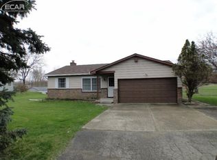 6272 E Carpenter Rd, Flint, MI 48506