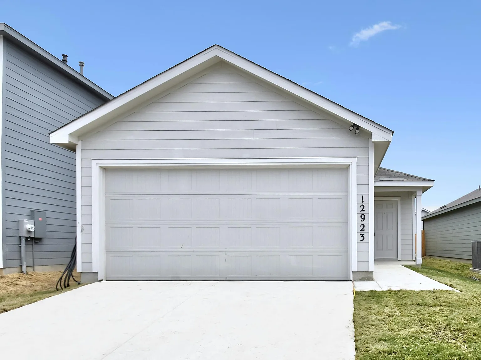 3 bed, 1129 sqft, $1,450 — Photo 2