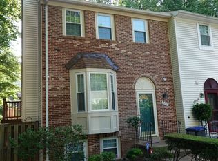 10136 Walnut Wood Ct, Burke, VA 22015