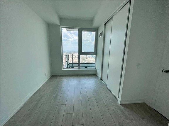 5th image of 950 Portage Pkwy #6115