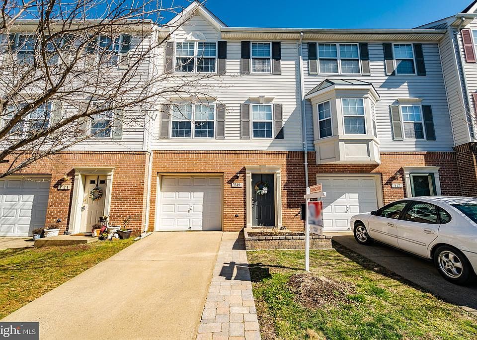 1st image of 519 Highland Towne Ln