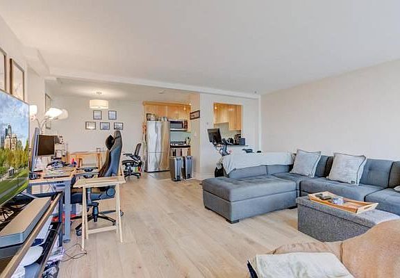 2nd image of 60 Babcock St #4B