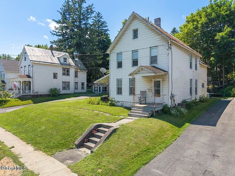 3rd image of 23 Western Avenue
