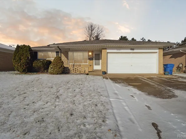 13211 Balfour Dr, Warren, MI 48088