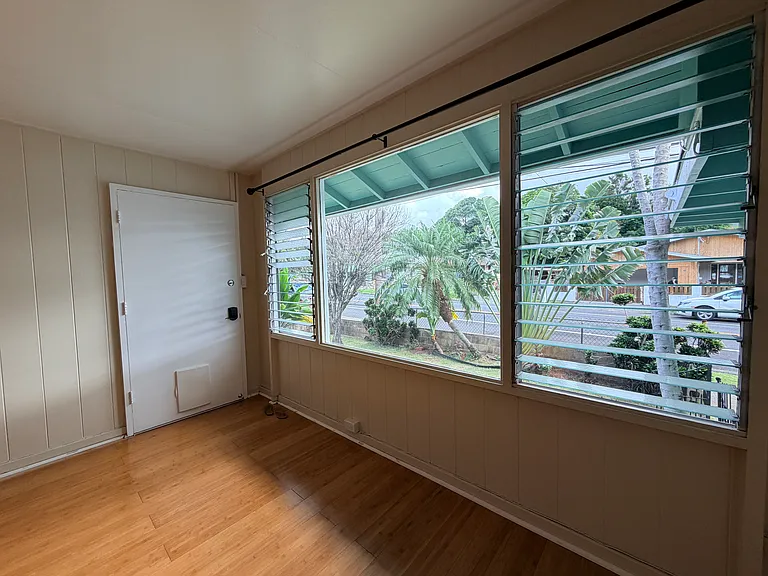 1220 Hele St — Photo 6