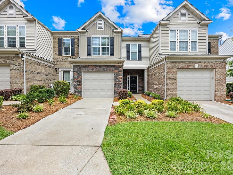 1st image of 2459 Diplomat Ln