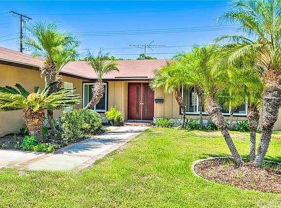 4th image of 1425 E Bassett Way