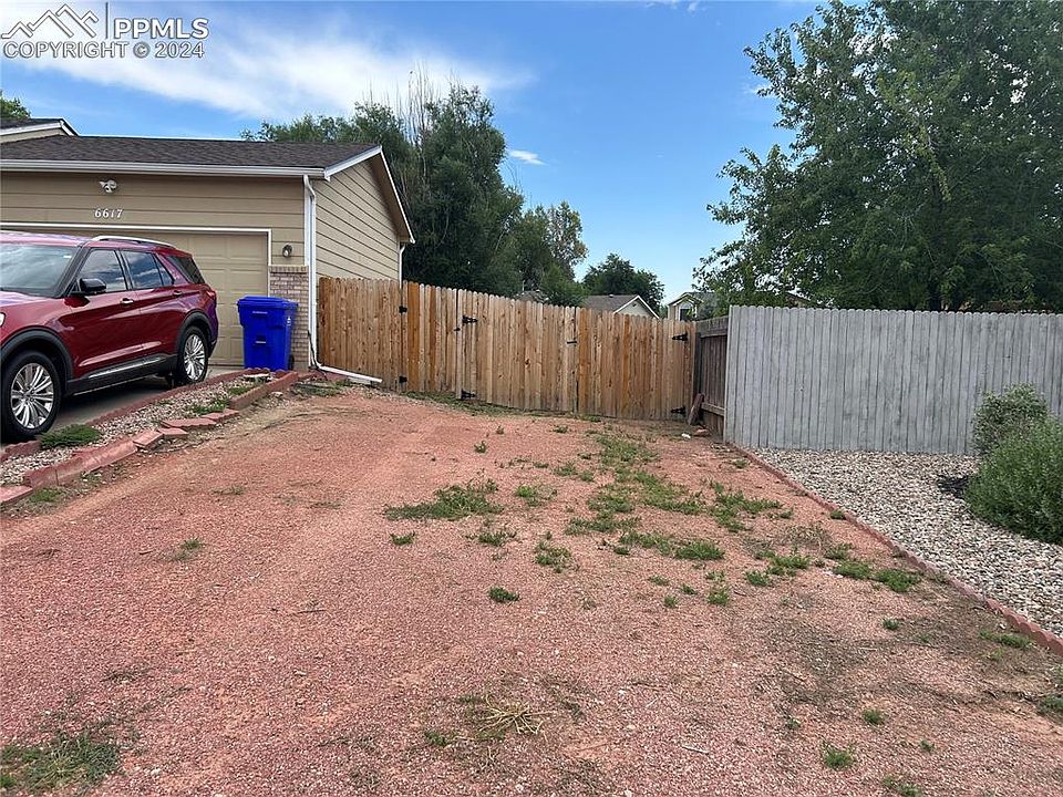 2nd image of 6617 Cottonwood Grove Dr