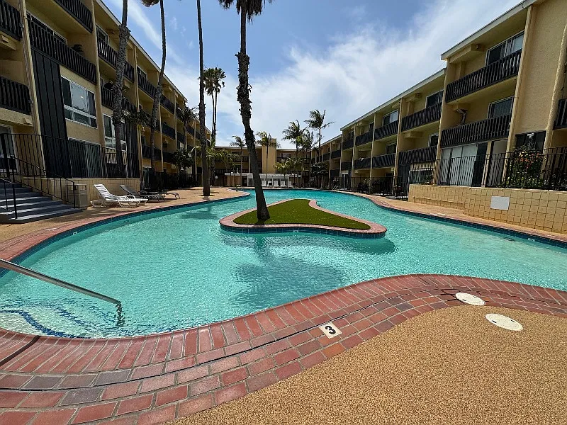 1 bed, 800 sqft, $2,650 — Photo 3