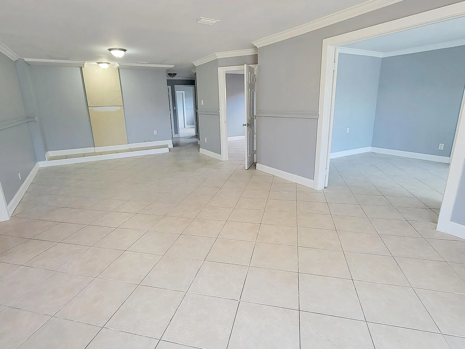 4 bed, 2.0 bath, 1600 sqft, $3,450 — Photo 2