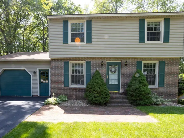 25 Harvest Drive, Hooksett, NH 03106