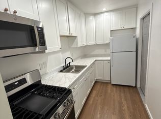 762 1/2 N Ridgewood Pl #1/2, Los Angeles, CA 90038