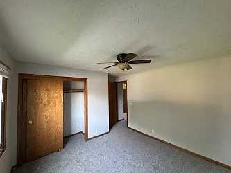 8009 S 48th Ave — Photo 6