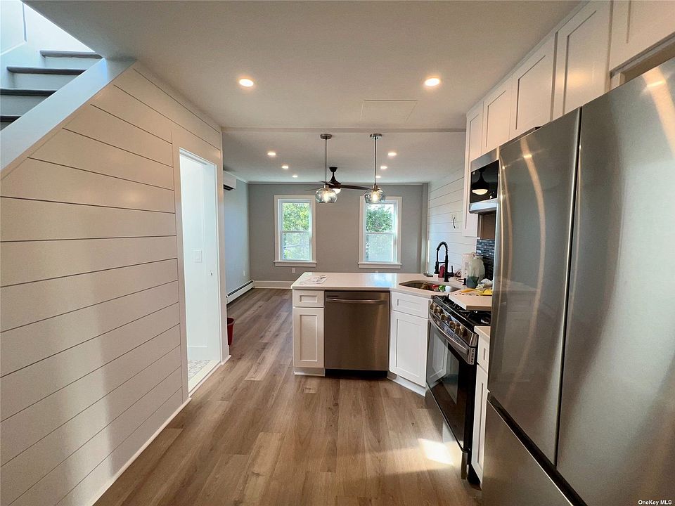 213 E Front St A, Greenport, NY 11944 Zillow