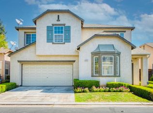 4056 W Pear Tree Ln, Fresno, CA 93722