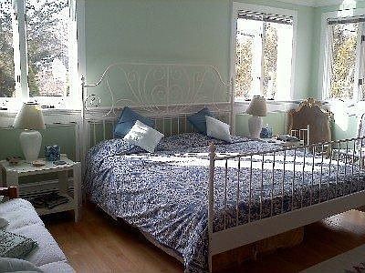 5th image of 28 Foster Ave