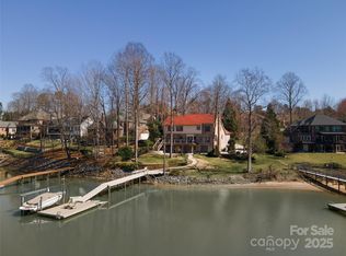 170 W Maranta Rd, Mooresville, NC 28117