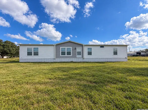 1957 FM 1299 RD, Wharton, TX 77488