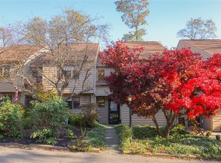 14 Golfside Cir, Canandaigua, NY 14424