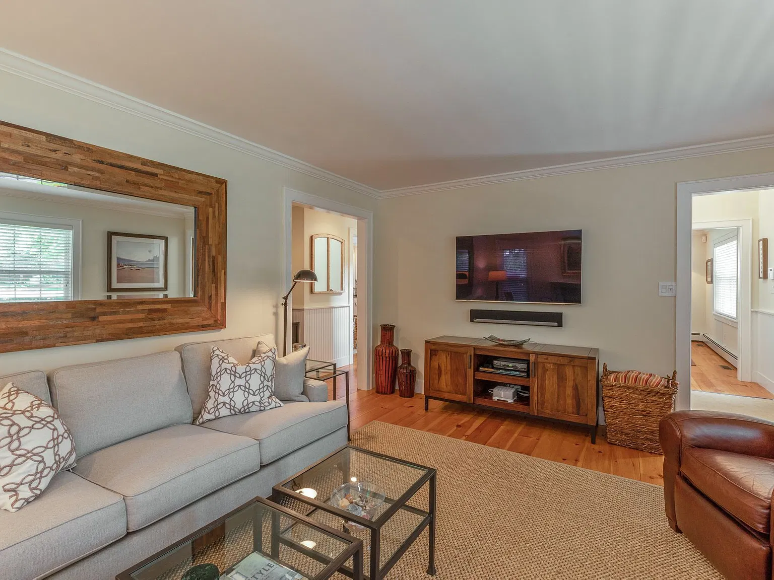 Minutes to Bridgehampton Village — Photo 3