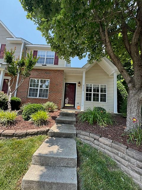 Three story end unit townhouse in desirable Keswick Place