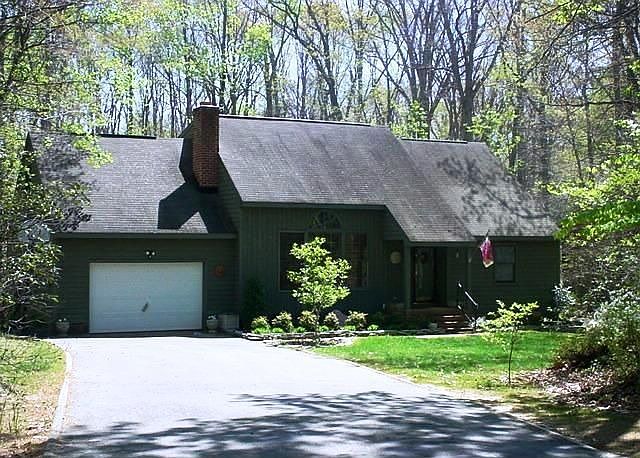 7402 Church Lane