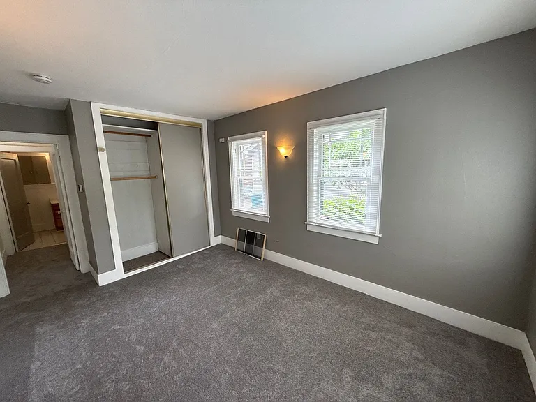 745 E St NE #A — Photo 16
