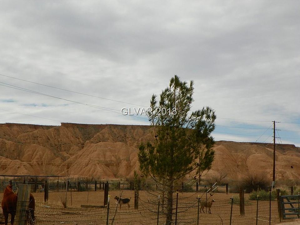 2nd image of 1550 Mesa View Ave