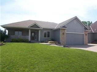 1509 Ridgeway Dr, Liberty, MO 64068