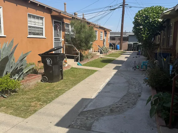 (undisclosed Address), Bell Gardens, CA 90201
