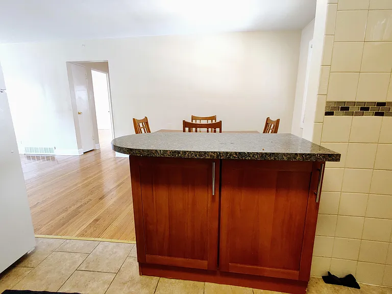 2435 W Balmoral Ave #1N — Photo 5