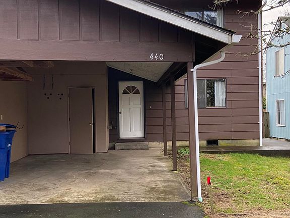 2nd image of 440-444 NE 9th St